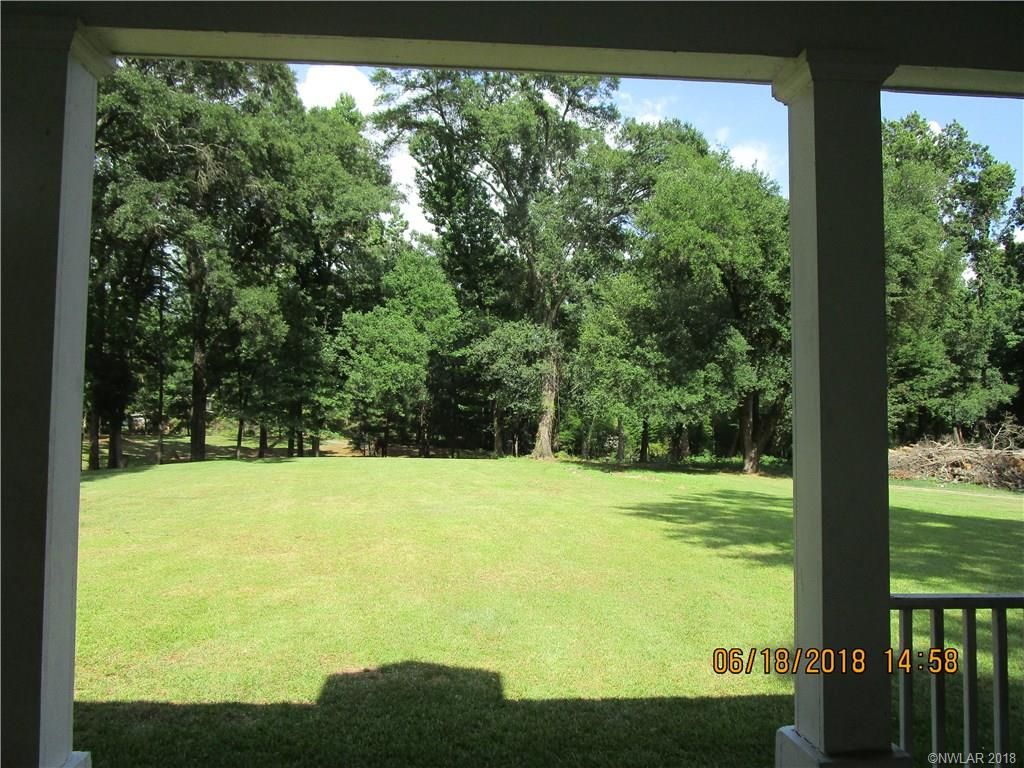 911 Ravendale Dr, Shreveport, LA 71107
